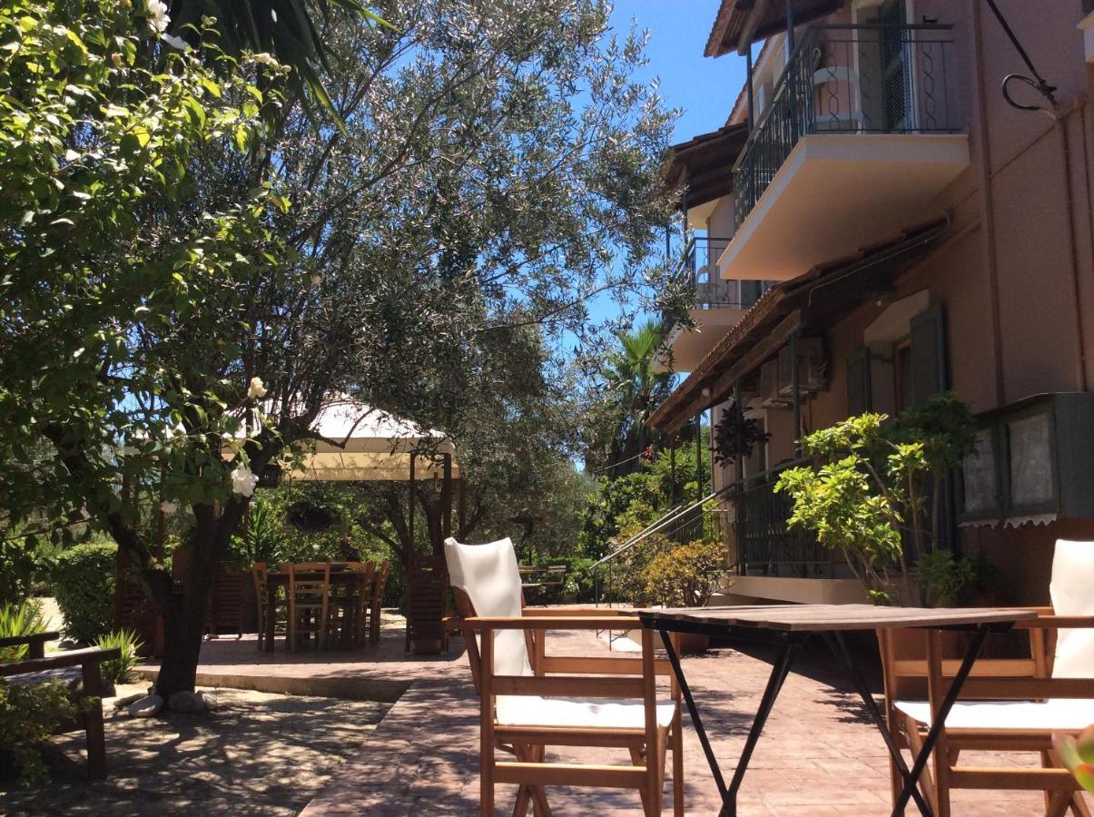 Kefalonia Apartments - Marias Studios - 2 Bedroom Apartment In Orchard, Spartia ภายนอก รูปภาพ